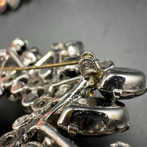 Vintage Juliana D&E Large Blue Rhinestones Brooch and Clip on Earrings Set - Picture 11 of 16